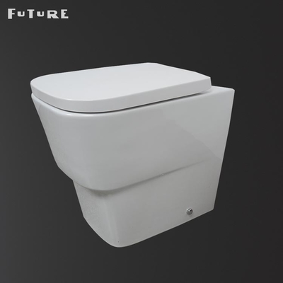 Doppelerröten knöpft moderne Toilette zurück zu Wand P einschließt Breite WC 350mm