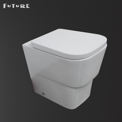 Doppelerröten knöpft moderne Toilette zurück zu Wand P einschließt Breite WC 350mm