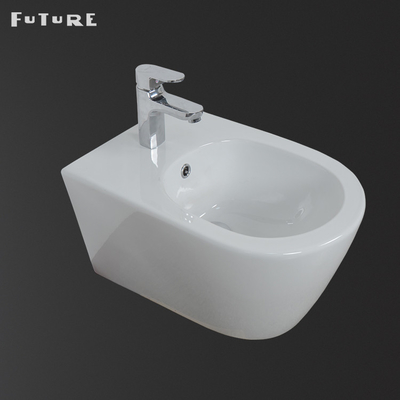 Badezimmer-Bidet mit hoher Dichte an der Wand befestigt