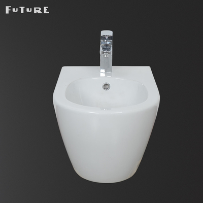 Badezimmer-Bidet mit hoher Dichte an der Wand befestigt