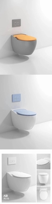 Glatte glasig-glänzende kompakte Wand-Hung Toilet Gravity Flushing Auto-Desodorierung